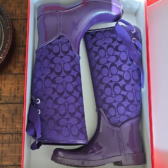 Coach Purple Winter Rain Boots with Glossy Finish - Picture 1 of 8